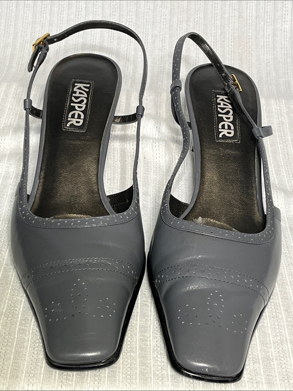 Kasper Women's Charcoal Gray Pointed Slingback Heels
